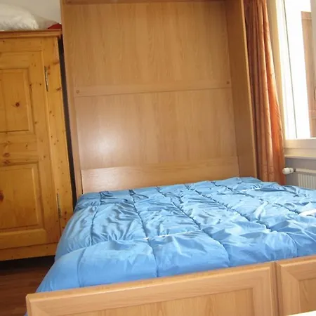 Les Choucas Apartment *